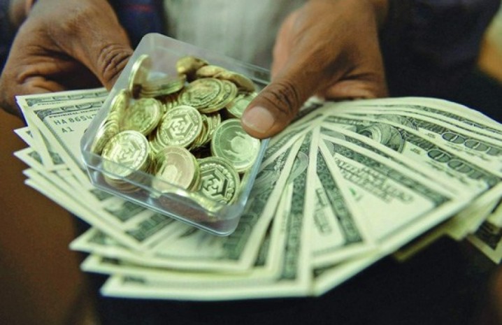 بازار ارز و سکه هیجانی شد/ عبور دلار از مرز ۱۵ هزار تومان
