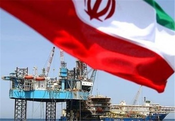 ایران قیمت انواع نفت خود را ارزان کرد
