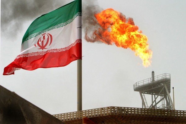 ارزش دلار آمریکا کاهش یافت/ افزایش صادرات نفت ایران در آسیا