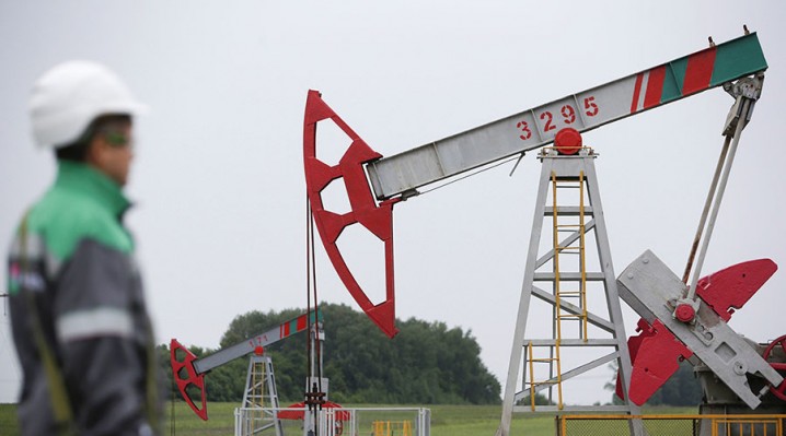 افزایش قیمت نفت به دلیل احتمال خروج آمریکا از برجام