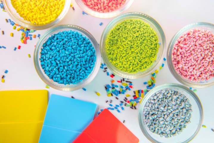 حل مشکلات صادرکنندگان صنعت پلاستیک/ تعدیل و اصلاح ارزش گمرکی مصنوعات پلیمری